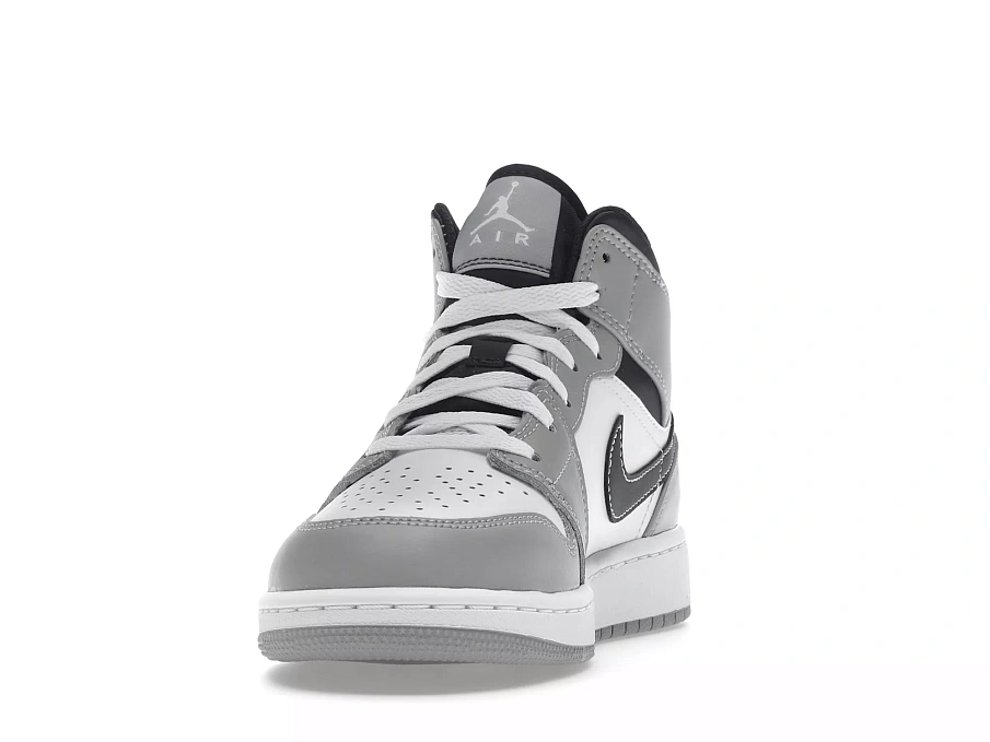 Фото № 3 с приближением к товару «‎Jordan 1 Mid Light Smoke Grey »