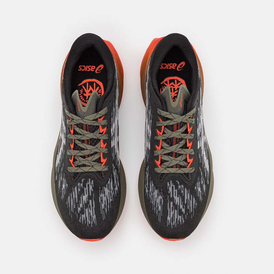 Фото № 4 с приближением к товару «‎Asics Novablast 3 TR»