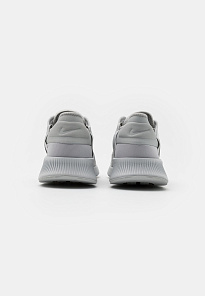 Фото № 3 с приближением к товару «‎Nike Reposto »