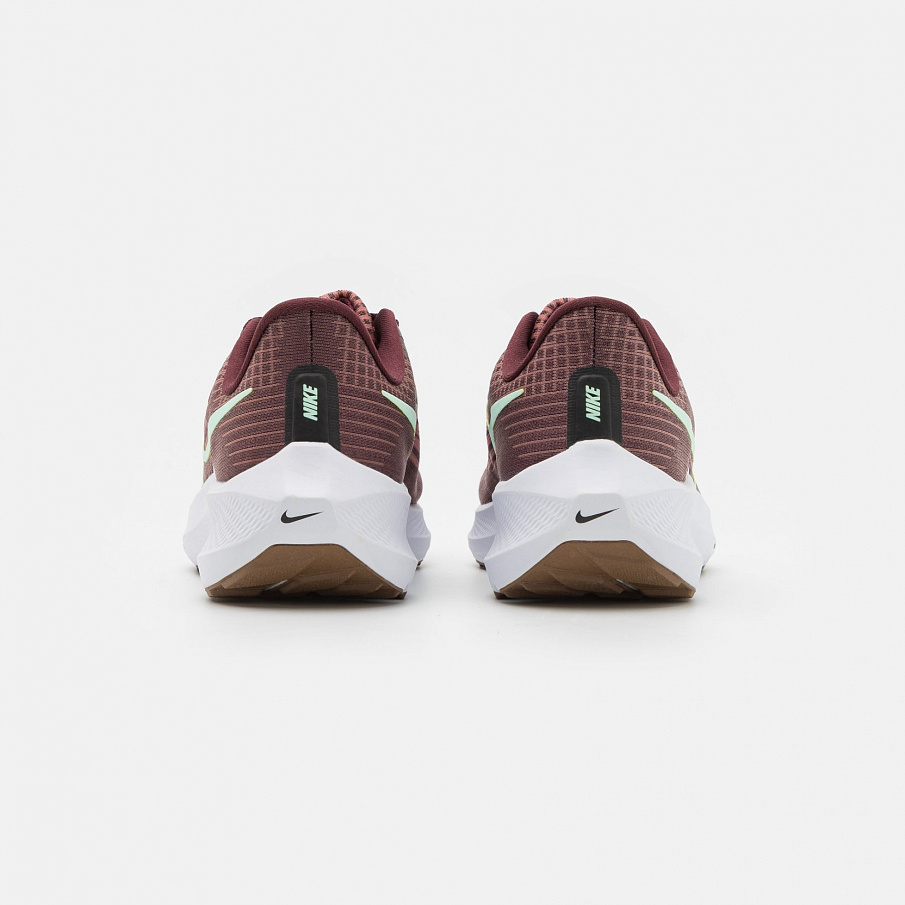 Фото № 3 с приближением к товару «‎Nike Air Zoom Pegasus 39»