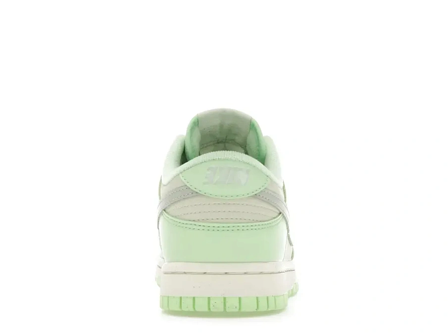 Фото № 4 с приближением к товару «‎Nike Dunk Low SE Next Nature»