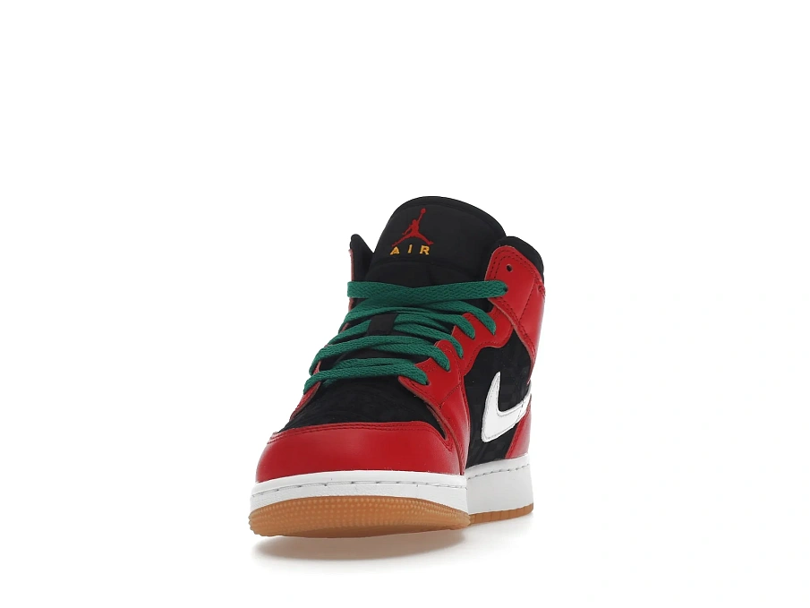 Фото № 4 с приближением к товару «‎Jordan 1 Mid SE Christmas »