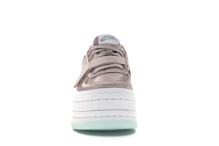 Фото № 2 с приближением к товару «‎Nike Vandal 2K Particle Beige »