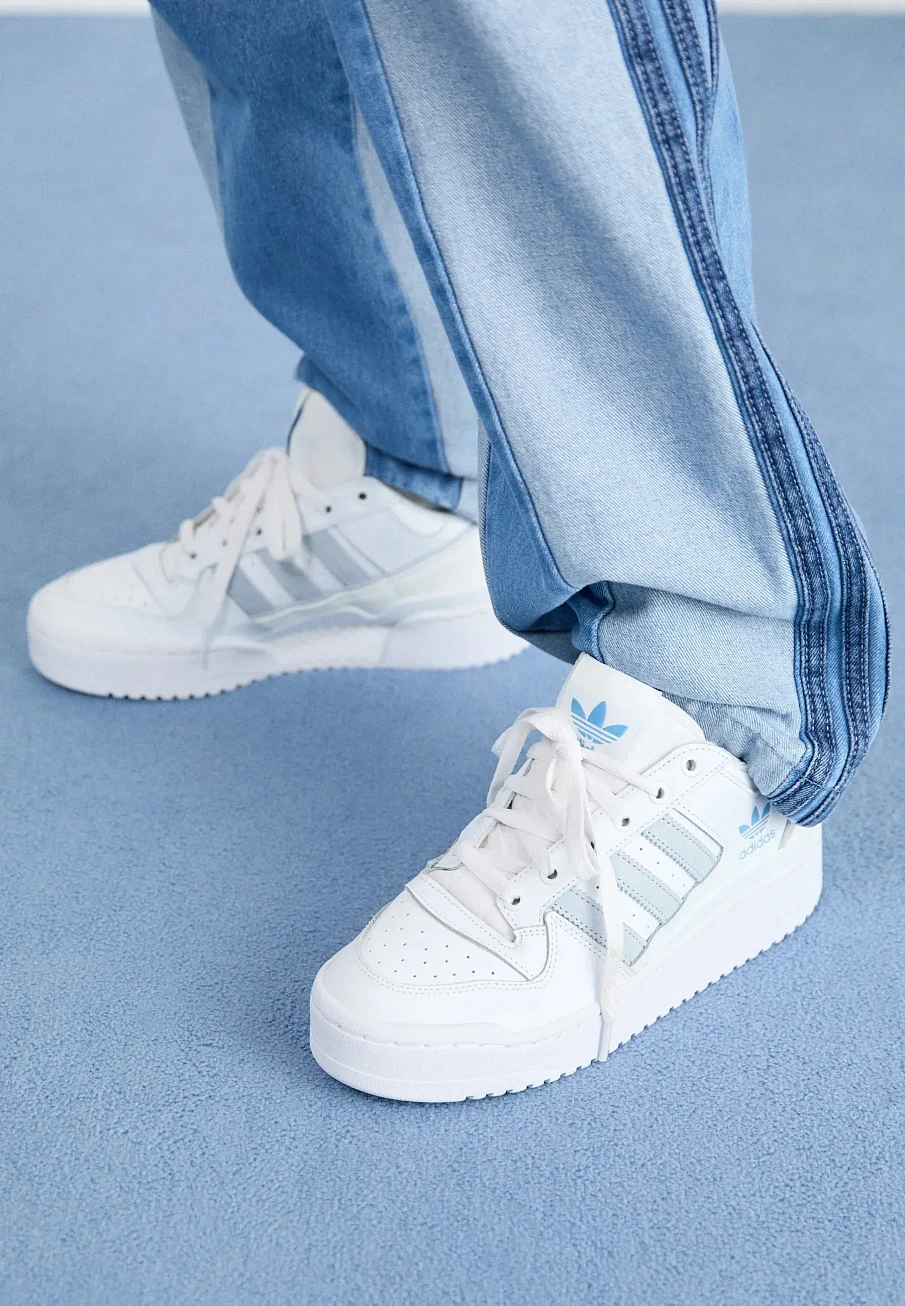 Фото № 1 с приближением к товару «‎FORUM BOLD STRIPES»