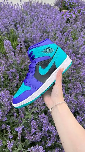 Air Jordan 1 Mid (BQ6472-502) - 3