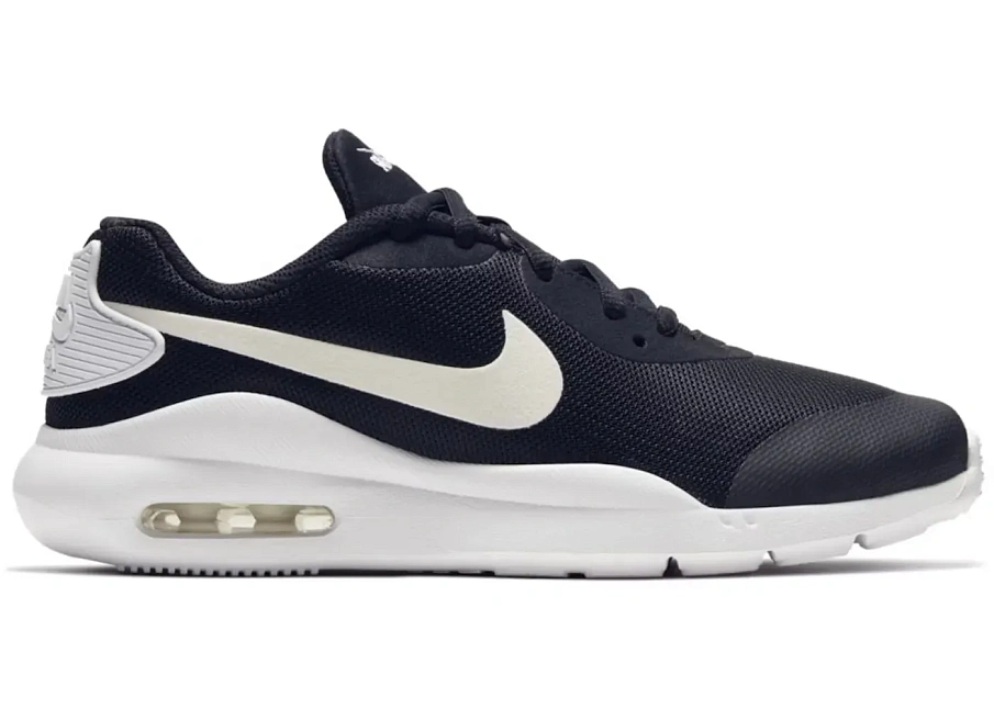 Фото № 1 с приближением к товару «‎Nike Air Max Oketo»