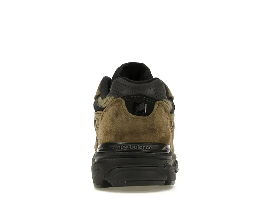 Фото № 4 с приближением к товару «‎New Balance 990v3»