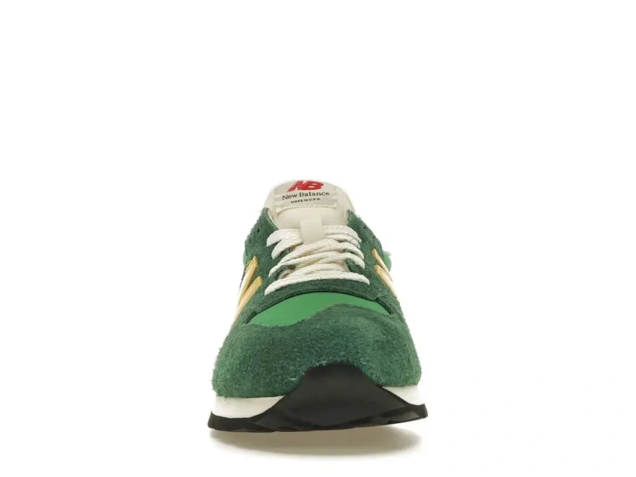 Фото № 2 с приближением к товару «‎New Balance 990v1»