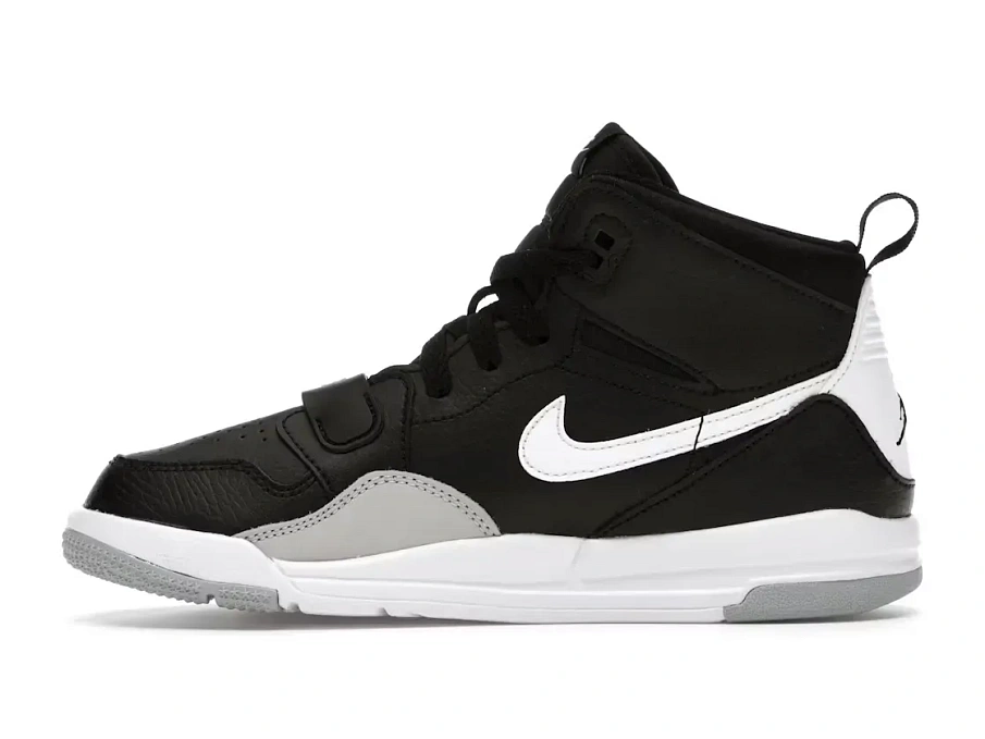 Фото № 3 с приближением к товару «‎Jordan Legacy 312»
