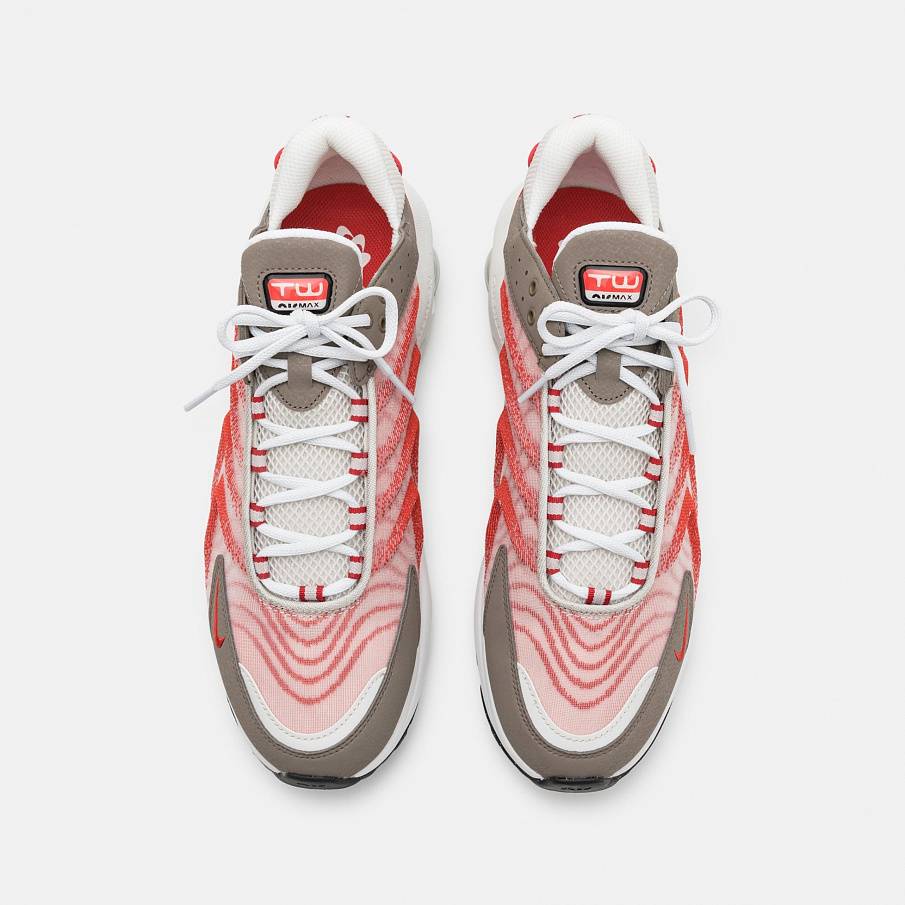 Фото № 4 с приближением к товару «‎Nike Air Max TW NN »
