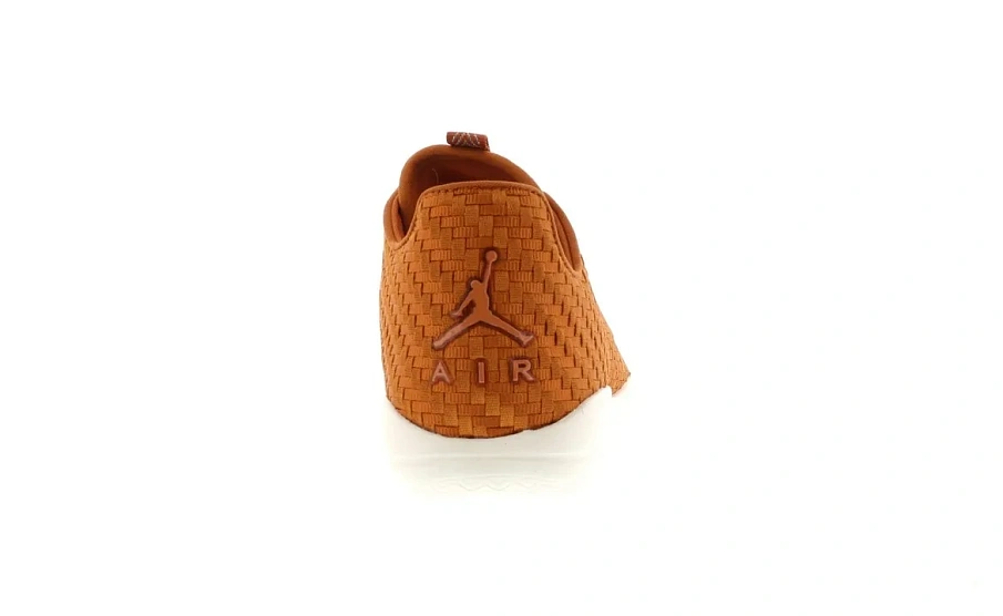 Фото № 5 с приближением к товару «‎Jordan Eclipse Solefly Desert Orange»