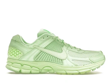 Nike Zoom Vomero 5 - 1