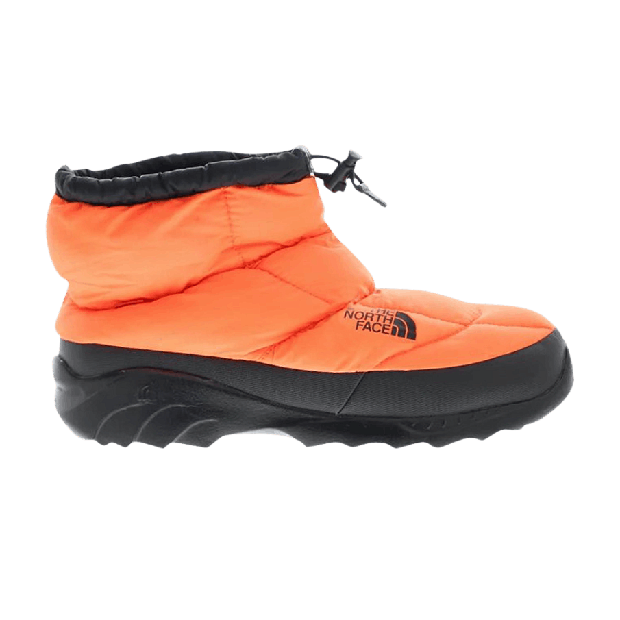 Фото № 1 с приближением к товару «‎Supreme x The North Face Nuptse Bootie Power Orange»