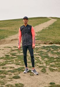 Фото № 2 с приближением к товару «‎Adidas Supernova»