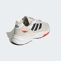 Фото № 4 с приближением к товару «‎Adidas Retropy F90 »