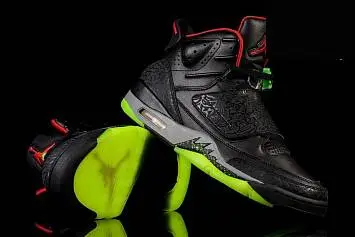 Nike Air Jordan Son OF Mars Yeezy  - 3
