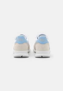 Фото № 3 с приближением к товару «‎Nike Internationalist »