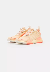Фото № 3 с приближением к товару «‎NMD V3»