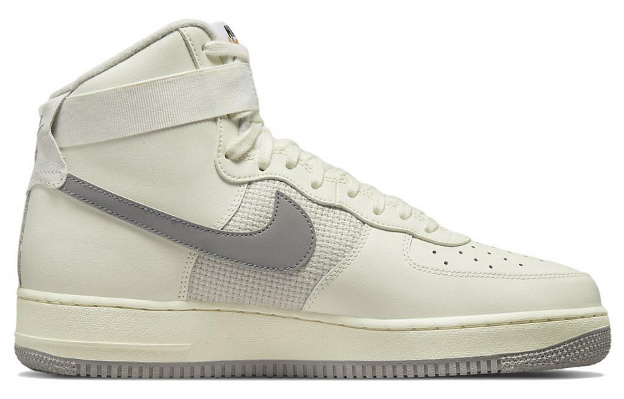 Фото № 2 с приближением к товару «‎Nike Air Force 1 High Vintage "Sail" High Skate Shoes Beige»