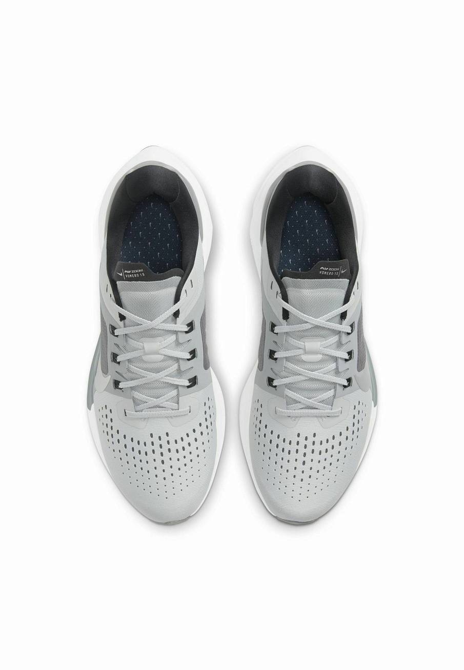 Фото № 2 с приближением к товару «‎Nike Air Zoom Vomero 15»