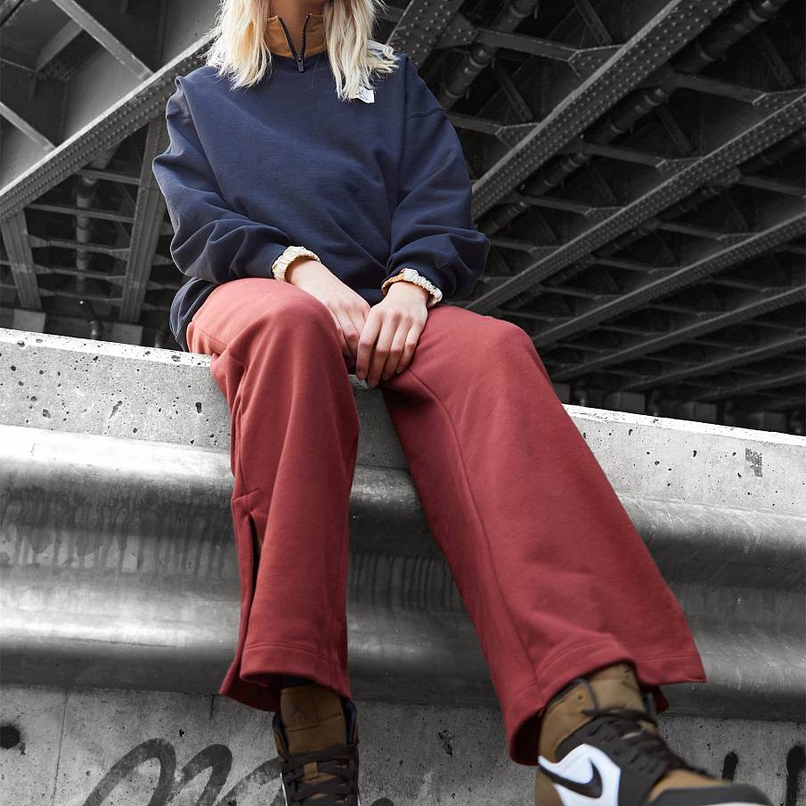 Фото № 2 с приближением к товару «‎Jordan Wmns Air 1 SE Sea »