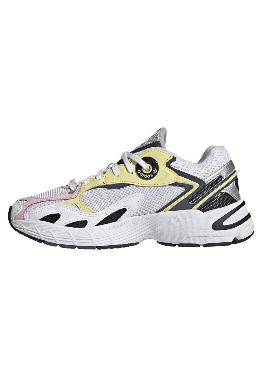 Фото № 1 с приближением к товару «‎Adidas Astir »