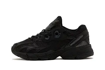 Adidas Astir W - 2