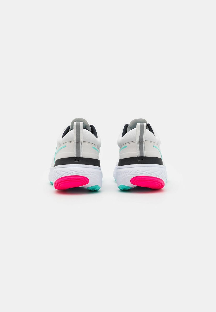 Фото № 2 с приближением к товару «‎Nike React Miler»