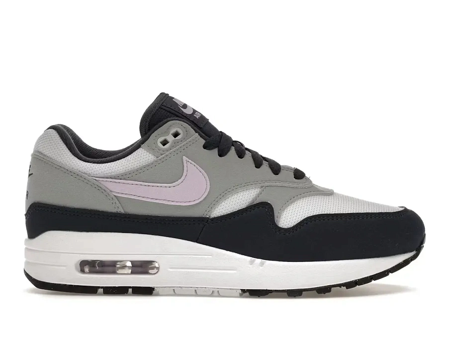 Фото № 1 с приближением к товару «‎Nike Air Max 1»