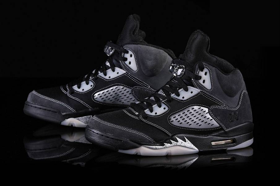 Фото № 1 с приближением к товару «‎Nike Air Jordan 5 Retro Anthracite »