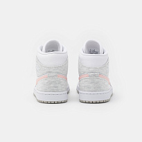 Фото № 4 с приближением к товару «‎Jordan Air 1 SE V3 »