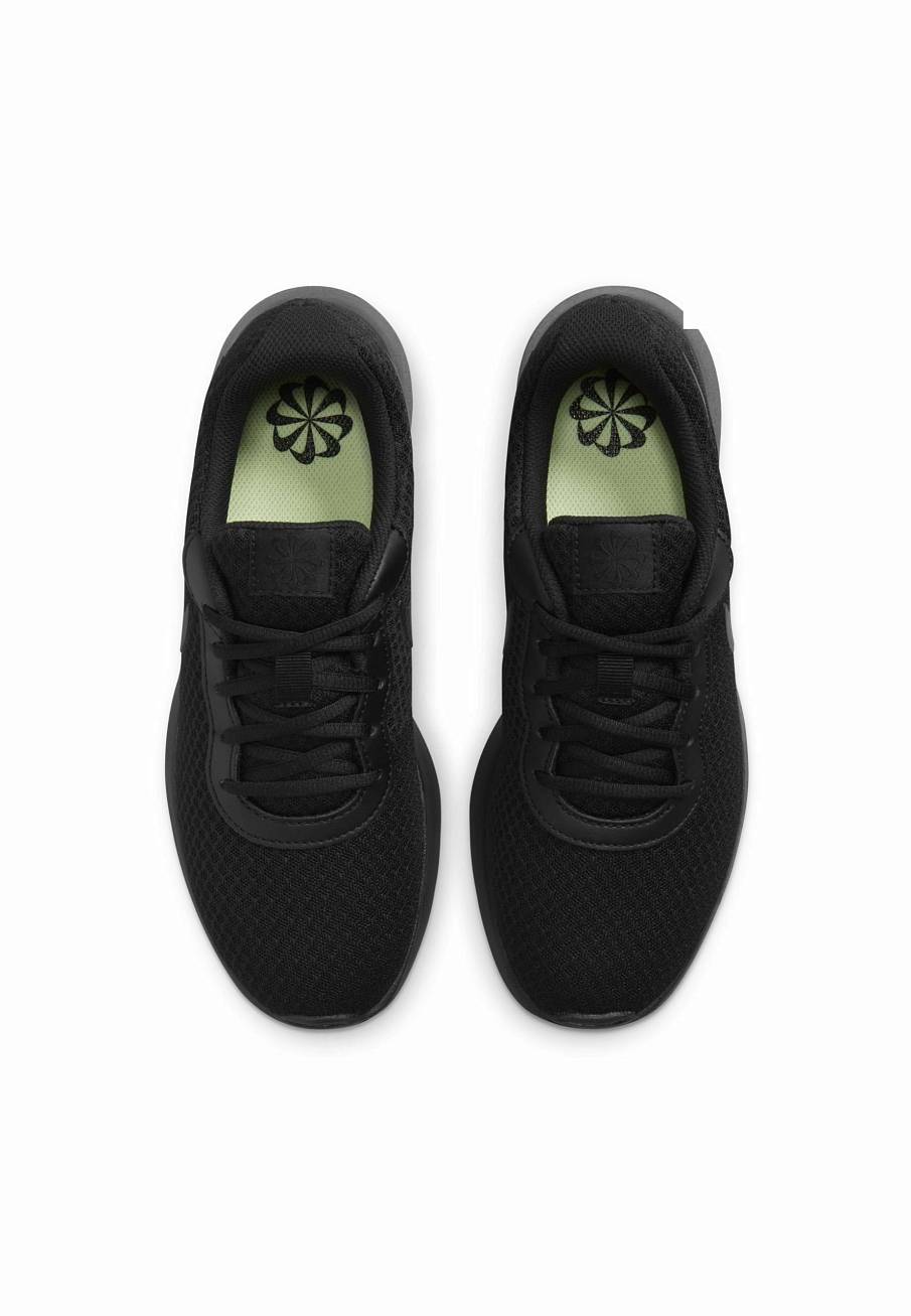 Фото № 1 с приближением к товару «‎Nike Tanjun »