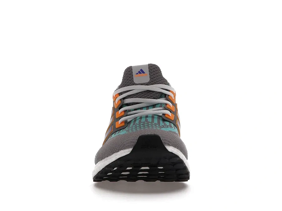 Фото № 2 с приближением к товару «‎adidas Ultra Boost 5.0 DNA Grey Sonic Ink»
