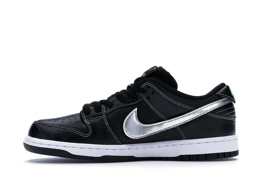 Фото № 3 с приближением к товару «‎Nike SB Dunk Low Diamond Supply Co. Black Diamond»
