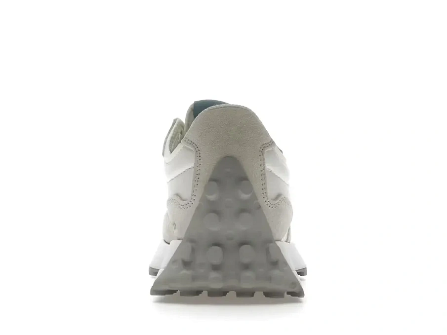 Фото № 4 с приближением к товару «‎New Balance 327»