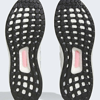 Фото № 4 с приближением к товару «‎Adidas Ultra »