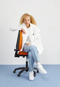 Фото № 3 с приближением к товару «‎AF1 MID»