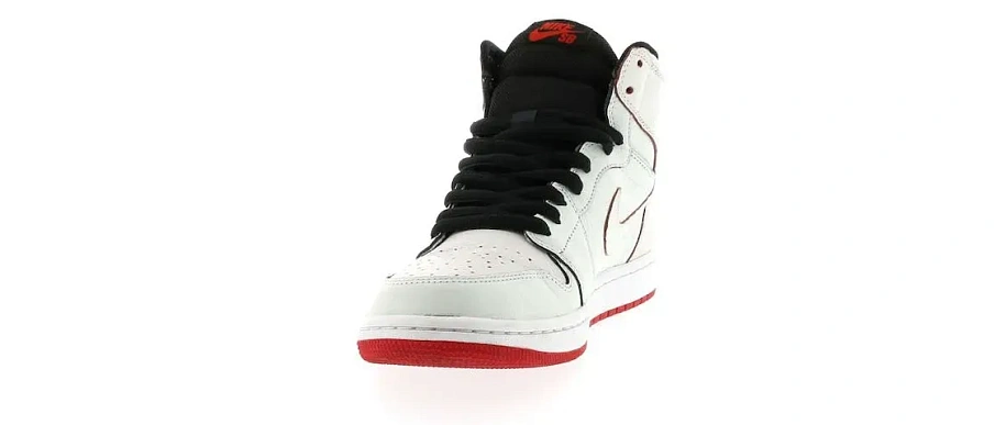 Фото № 2 с приближением к товару «‎Jordan 1 SB Lance Mountain White»