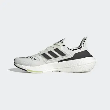 Adidas Ultraboost 22 - 3