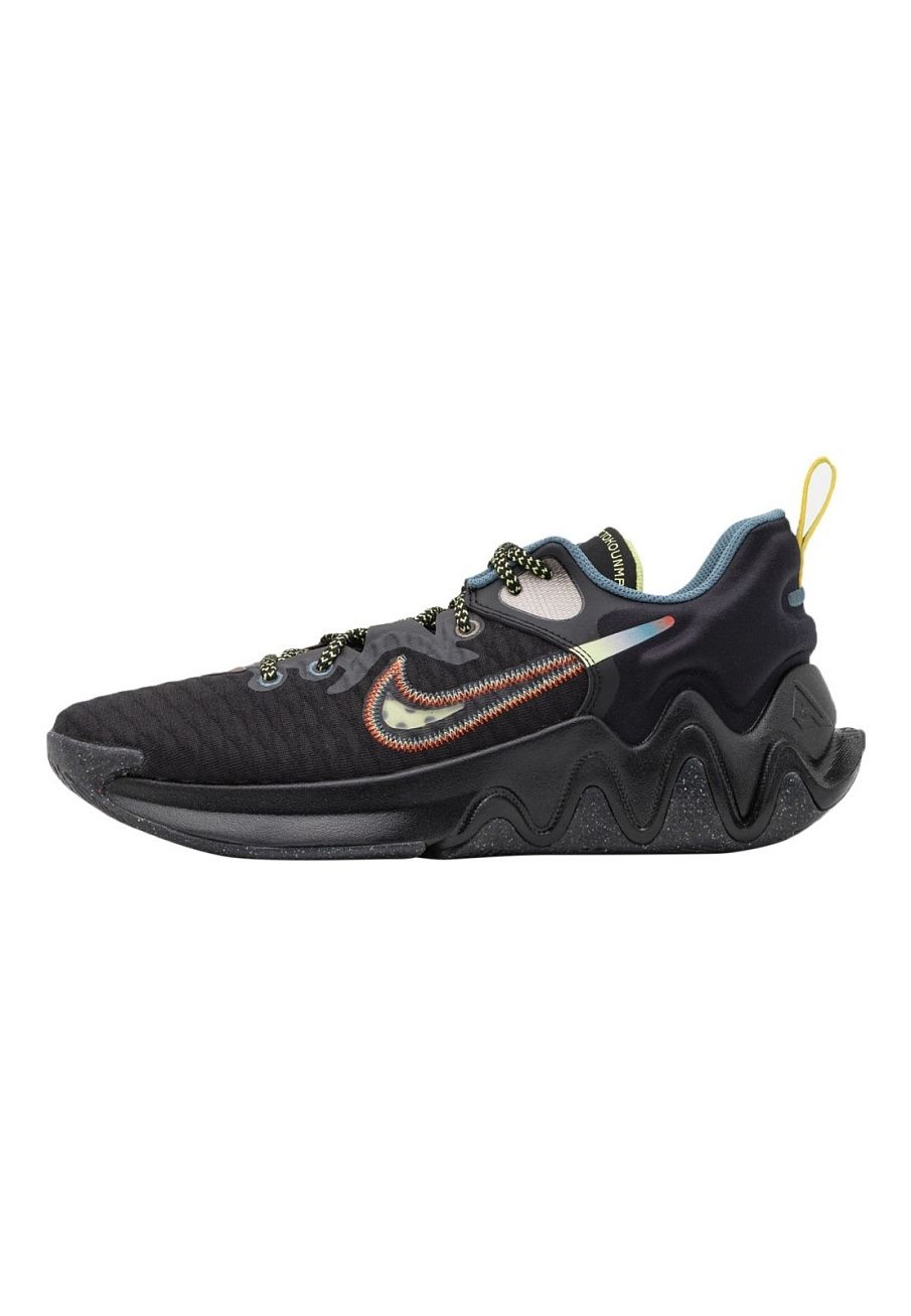 Фото № 1 с приближением к товару «‎Nike Giannis Immortality Force Field»