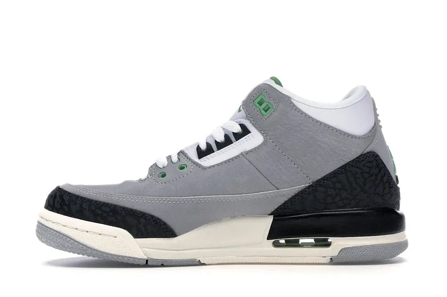 Фото № 3 с приближением к товару «‎Jordan 3 Retro Chlorophyll »