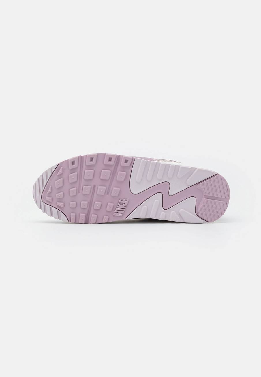 Фото № 3 с приближением к товару «‎Nike Air Max 90 »