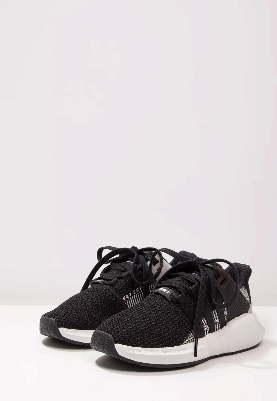 Фото № 2 с приближением к товару «‎EQT SUPPORT 93/17»