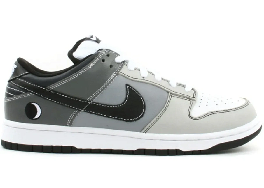Фото № 1 с приближением к товару «‎Nike SB Dunk Low Lunar Eclipse (West)»