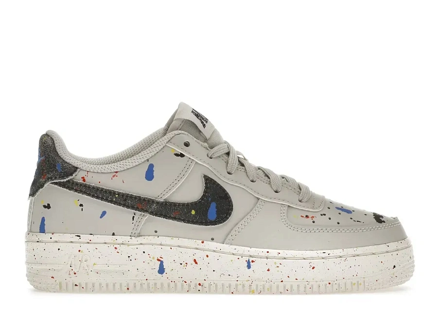 Фото № 1 с приближением к товару «‎Nike Air Force 1 LV8»