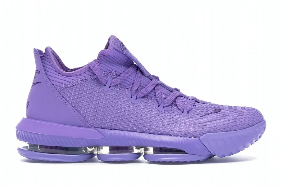 Фото № 1 с приближением к товару «‎Nike LeBron 16 Low Atomic Violet»