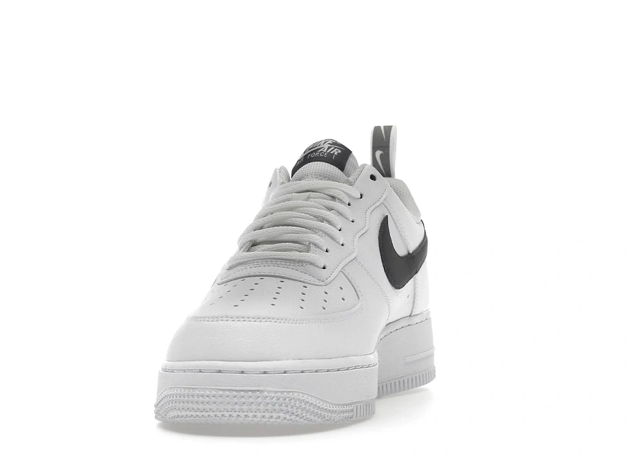Фото № 4 с приближением к товару «‎Nike Air Force 1 Low 07 LV8 White Metallic Dark Grey»