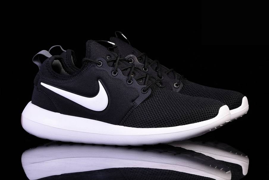 Фото № 3 с приближением к товару «‎Nike Roshe Two »