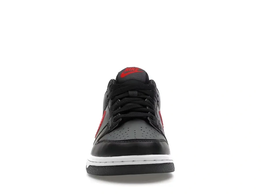 Фото № 2 с приближением к товару «‎Nike Dunk Low»
