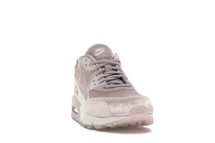 Фото № 3 с приближением к товару «‎Nike Air Max 90 Velvet Particle Rose »